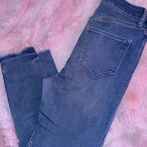 Old Navy Women's Cropped Blue Jeans